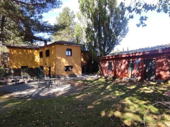 House or villa for sale on Calle Motor, Cepeda la Mora