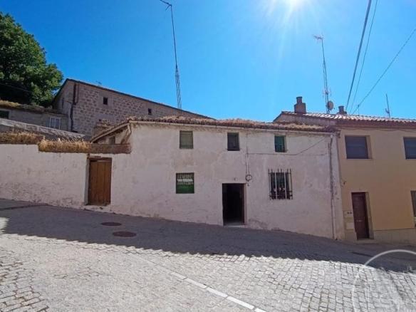House or villa for sale on San Juan Bosco Street, South