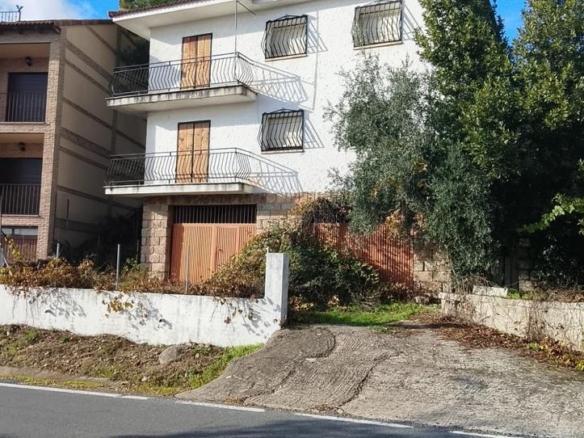 House or villa for sale in El Hoyo de Pinares
