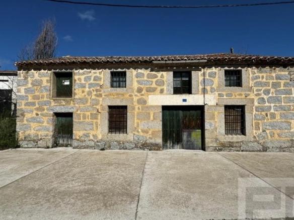 House or villa for sale in N/a, Muñogalindo