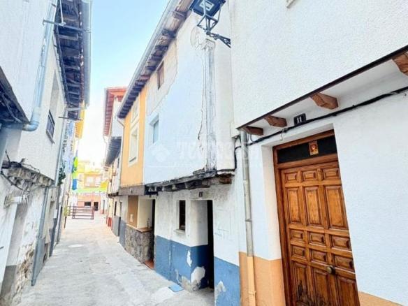Townhouse for sale in Candeleda