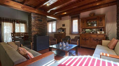 House or villa for sale on Calle Pico del Almanzor, 2, Peñalba de Ávila