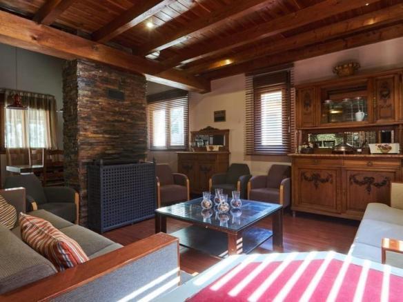 House or villa for sale on Calle Pico del Almanzor, 2, 69, Peñalba de Ávila