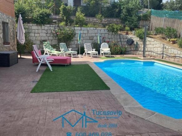 House or villa for sale in El Tiemblo