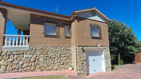 House or villa for sale on Calle Castilla, Maello