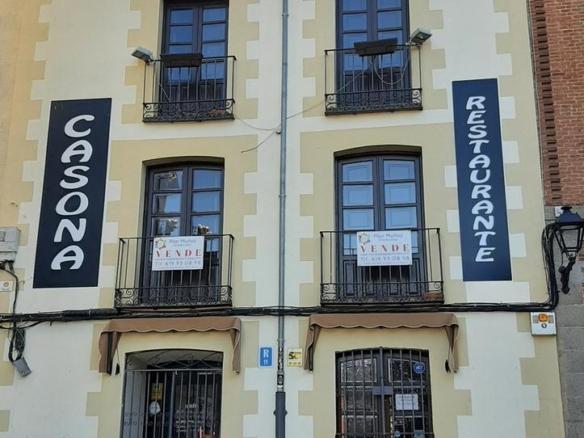Building for sale in Murallas