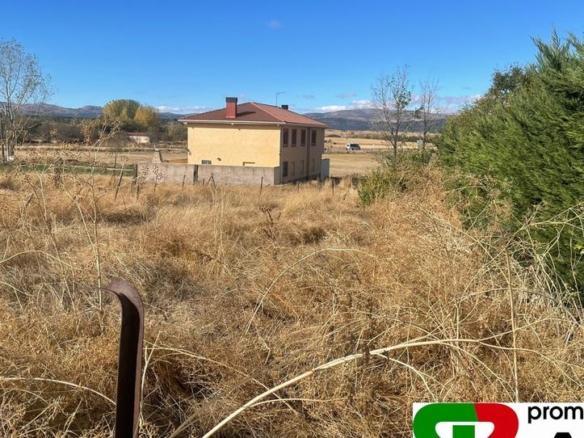 Residential property for sale at Calle Cuatro Caminos, 24, Solosancho