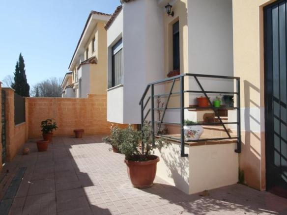 Townhouse for sale in Pedanías – Outskirts