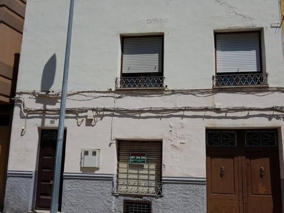 House or villa for sale in Almansa