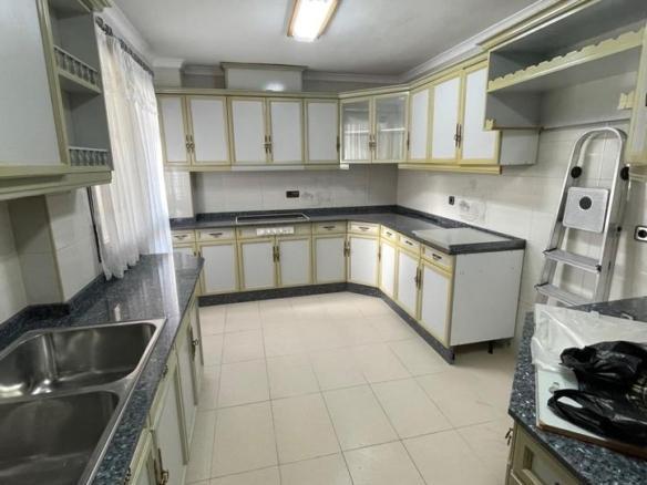 Apartment for sale in the city center