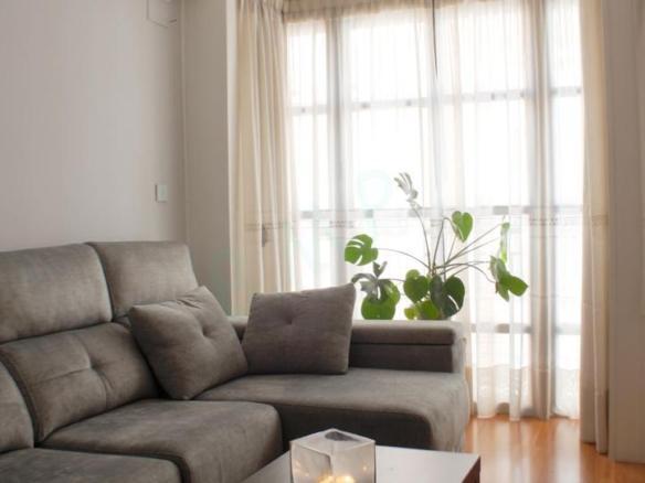 Townhouse for sale in Juan de Herrera, Industria