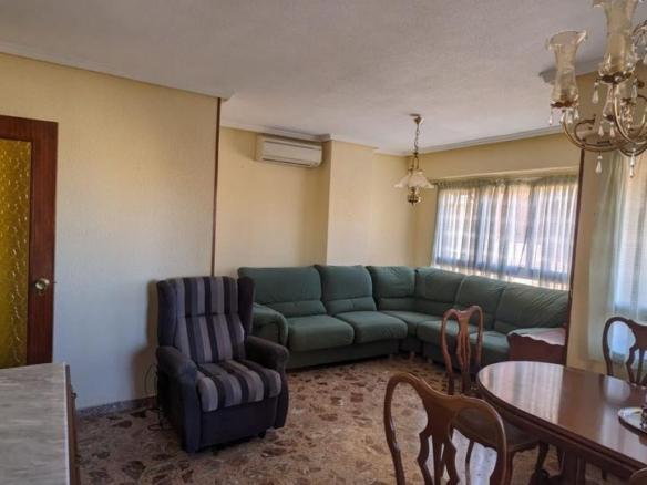Apartment for sale in Ramon y Cajal, Industria