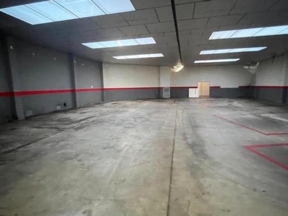 Commercial premises for sale at Calle Juan de Toledo, 19, Industria