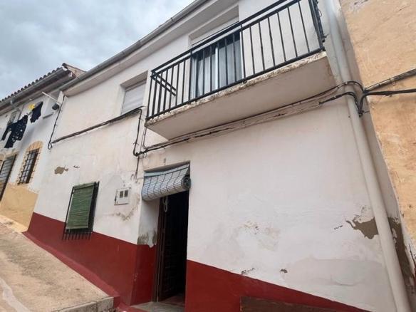 House or villa for sale on Calle Mayor, Alcaraz