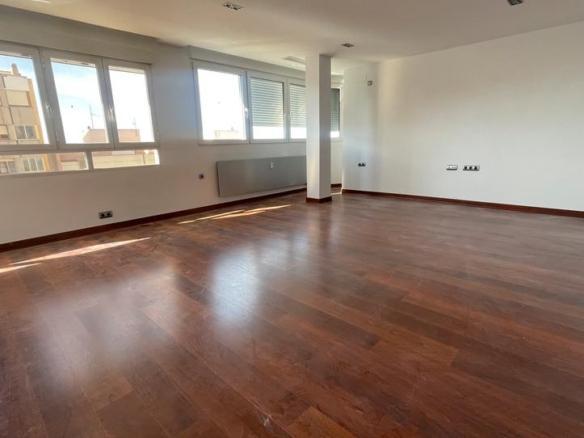Apartment for sale on Avenida de España, Hospital