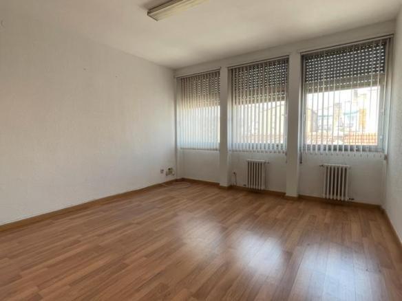 Office for sale at Paseo la Libertad, 15, Centro