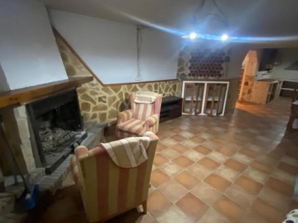 Townhouse for sale in Pedanías – Outskirts