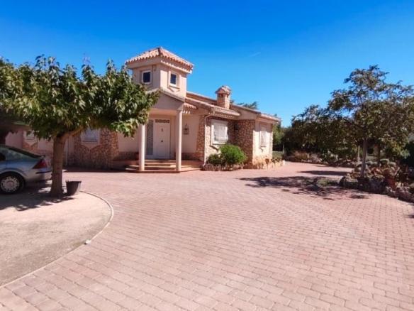 House or villa for sale in Pedanías – Extrarradio