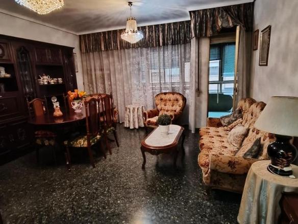 Apartment for sale in Feria