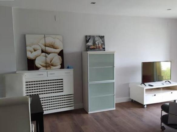 Apartment for sale on Avenida Cronista Mateos y Sotos, Industria