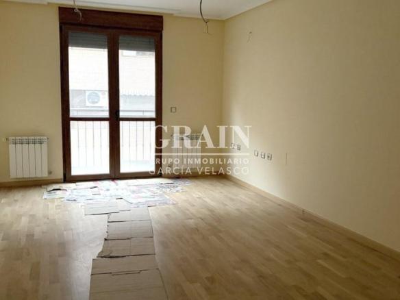 Apartment for sale in Ensanche – Franciscanos