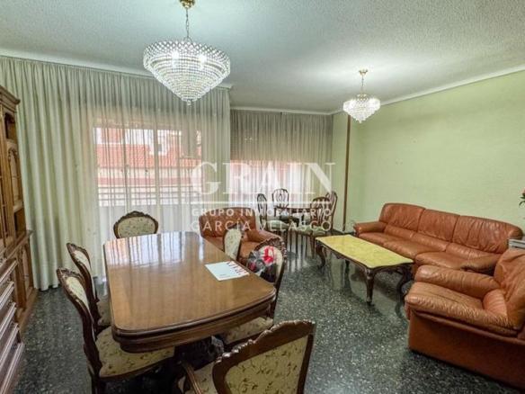 Apartment for sale in Feria
