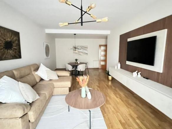 Ground floor apartment for sale in Universidad