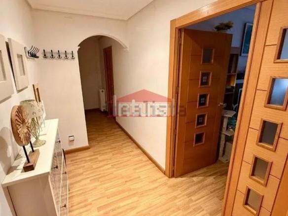 Apartment for sale in Ensanche – Franciscanos