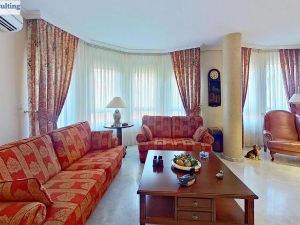 Apartment for sale in the city center