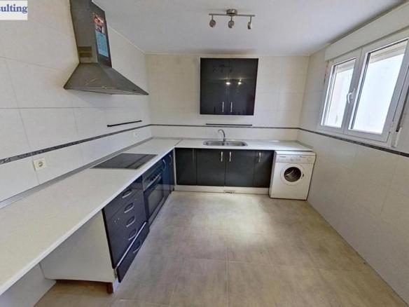 Townhouse for sale in La Gineta