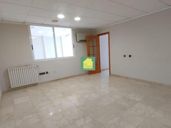 Office for sale in Carretas – Pajarita