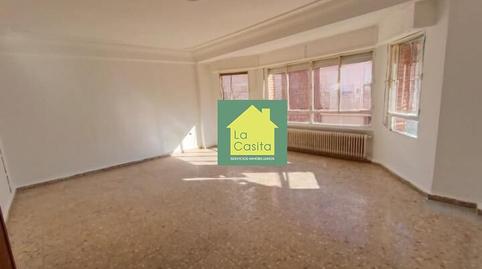 Apartment for sale on Bernabé Cantos Street, Ensanche – Franciscanos