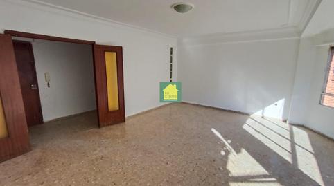 Apartment for sale on Bernabé Cantos Street, Ensanche – Franciscanos