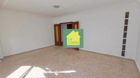 Apartment for sale on Bernabé Cantos Street, Ensanche – Franciscanos