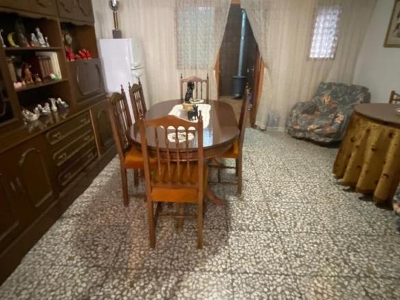 House or villa for sale on Calle Alfonso XIII, La Roda