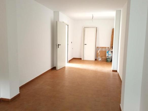 Townhouse for sale on Toledo Street, Motilleja