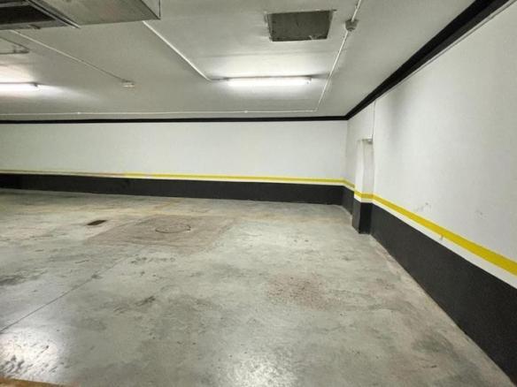 Garage for sale in Laudio / Llodio