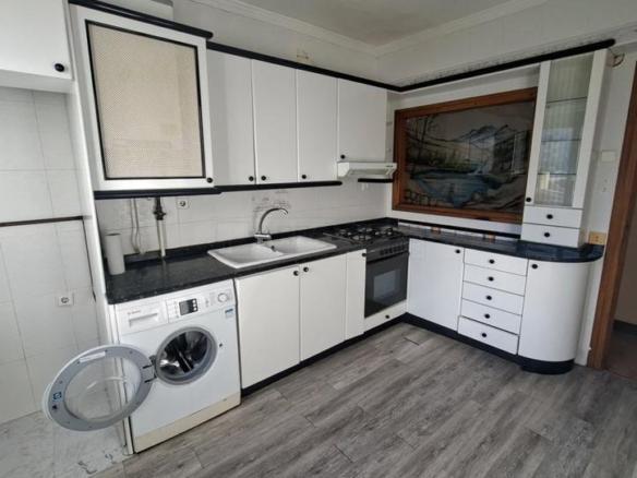 Apartment for sale on Avenida Beato Tomás de Zumárraga, Lovaina