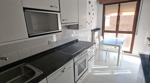 Apartment for sale in Gaztelako Atea, Ariznabarra