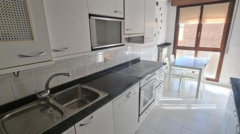 Apartment for sale in Gaztelako Atea, Ariznabarra