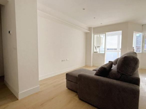 Apartment for sale on Calle Reyes de Navarra, Zaramaga
