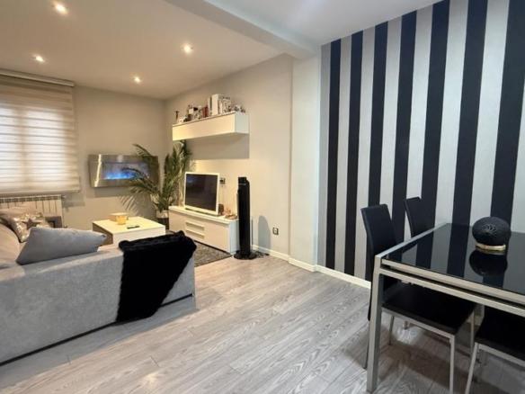 Apartment for sale on Calle Beato T Zumarraga, Txagorritxu