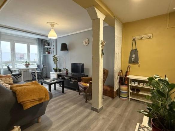 Apartment for sale in Plazuela de Aldabe, Coronación