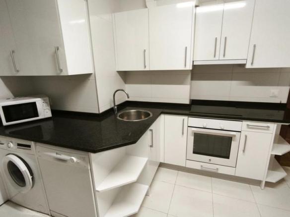Apartment for sale on Calle Beato Tomas de Zumarraga, Txagorritxu