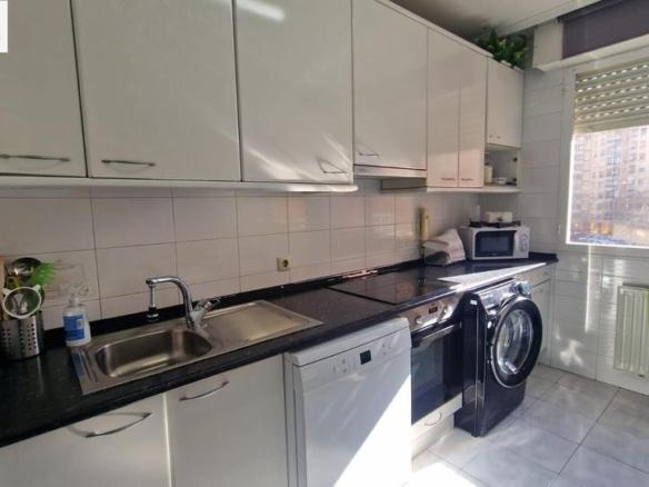Apartment for sale in Los Goros Plazuela, Sansomendi