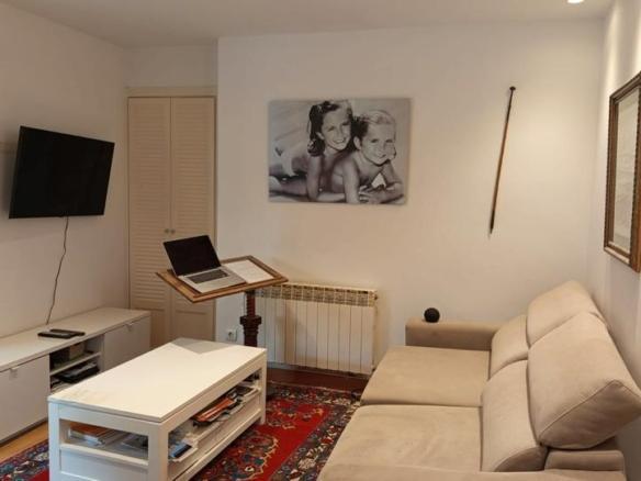 Apartment for sale in Joaquin Jose Landazuri Kalea, Leuven