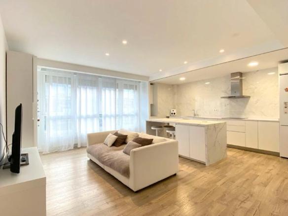 Apartment for sale in General Álava, Ensanche