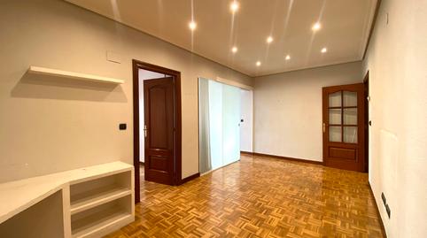 Apartment for sale in Portal de Legutiano, El Anglo