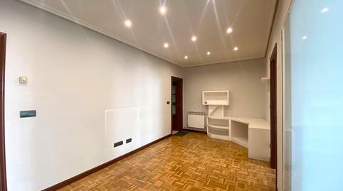 Apartment for sale in Portal de Legutiano, El Anglo
