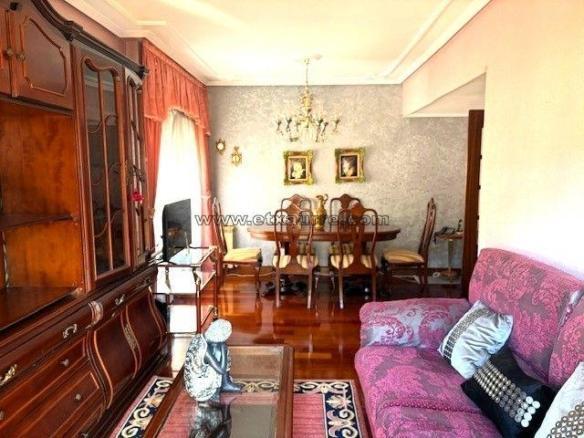 Apartment for sale in Laudio / Llodio